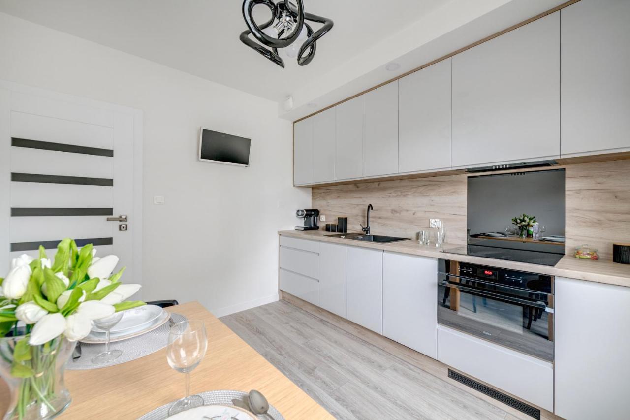 Apartamenty Angielska Grobla Q4Apartments กดัญสก์ ภายนอก รูปภาพ