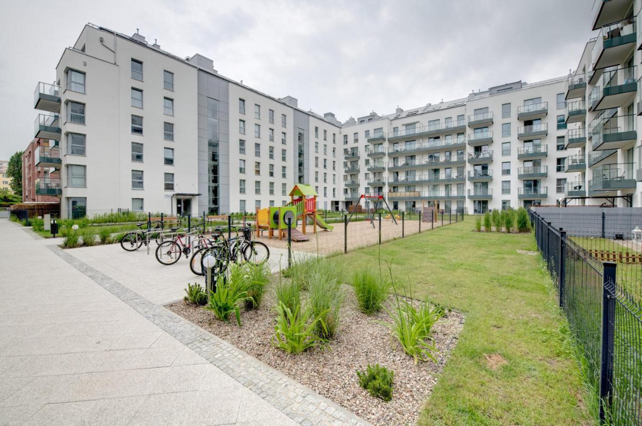 Apartamenty Angielska Grobla Q4Apartments กดัญสก์ ภายนอก รูปภาพ