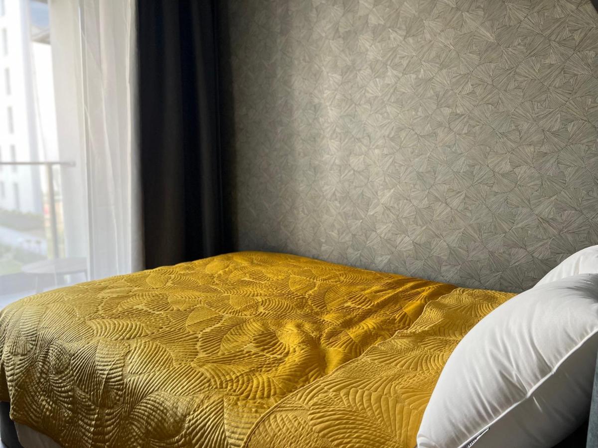 Apartamenty Angielska Grobla Q4Apartments กดัญสก์ ภายนอก รูปภาพ