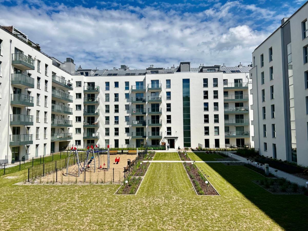 Apartamenty Angielska Grobla Q4Apartments กดัญสก์ ภายนอก รูปภาพ