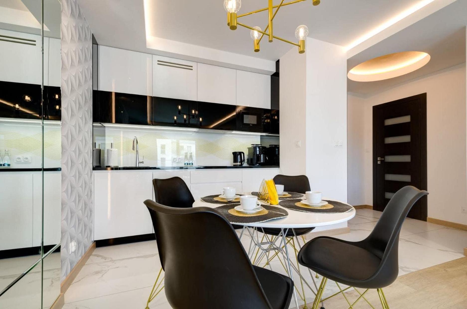 Apartamenty Angielska Grobla Q4Apartments กดัญสก์ ภายนอก รูปภาพ